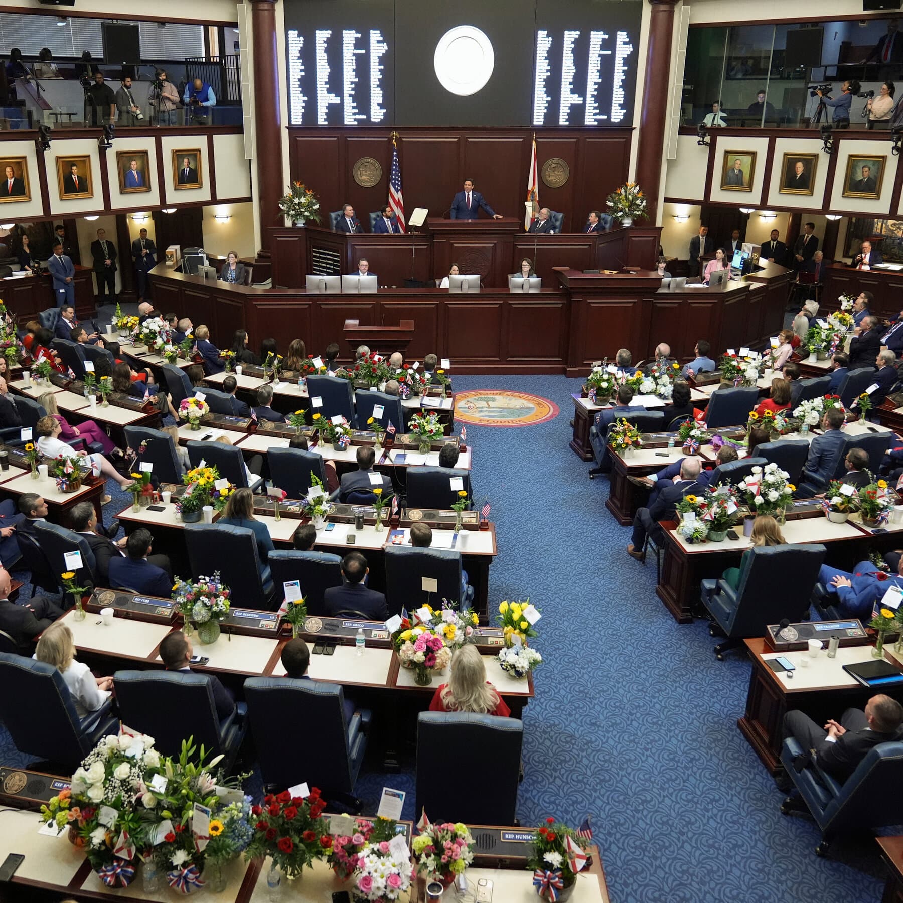 A Redistricting War in Florida, Georgia’s Runoff and the Latest Politics News